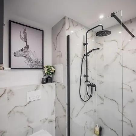 Przytulny Apartament 150 Metrow Od Rynku Apartment *